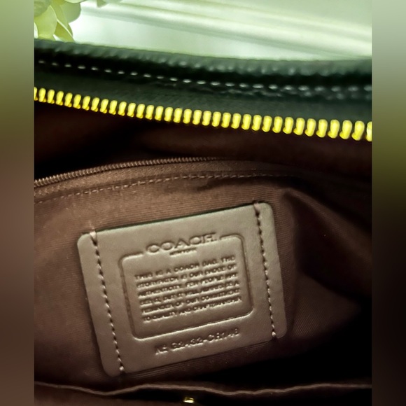Coach Black Laurel Shoulder Bag Soft Pebble Leather Gold Hardware Two Straps 🖤 - Picture 9 of 12